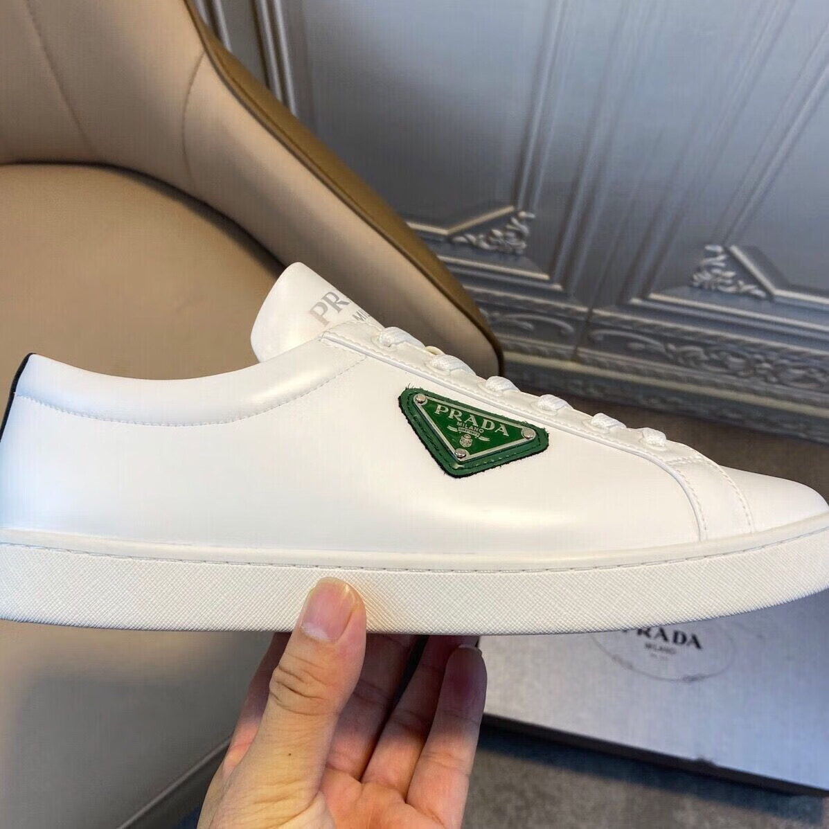 商场同款普·拉达欧洲站系带p三角标高颜值潮男潮牌鞋子时尚休闲板鞋