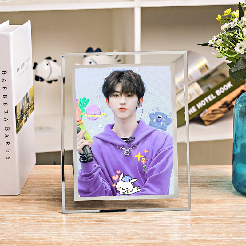 蔡徐坤周边小卡蔡徐坤周边定相框同款小饰品小卡贴纸房间装饰海报挂件