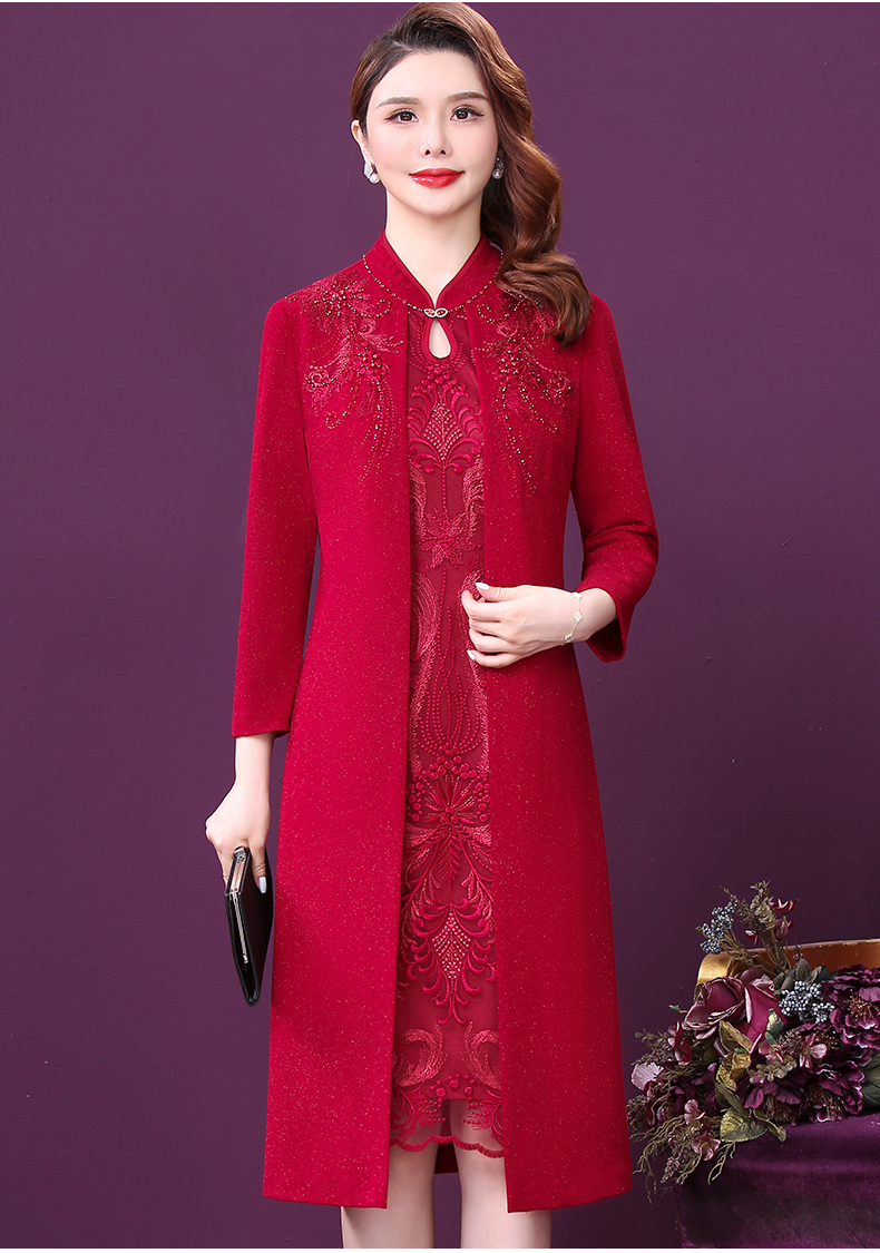 王小鸭秋季红色中年女士连衣裙女2021新款亮丝重工刺绣假两件红色xl
