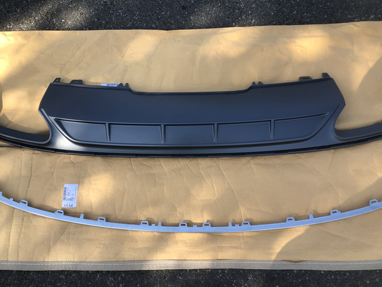 19款奥迪a4l后杠导流板a4lb9进取款升级时尚运动款后扰流板尾唇时尚