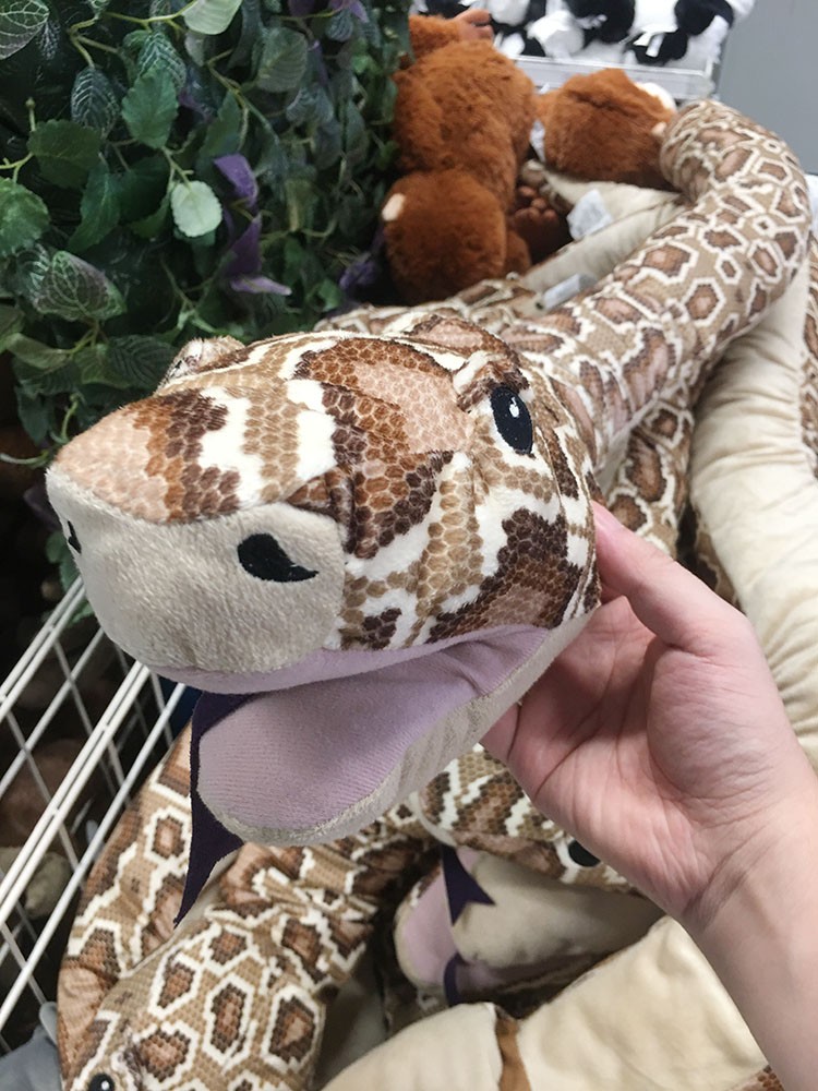 神孩子ikea宜家大蛇玩偶毛绒玩具蛇可爱公仔宝宝睡觉安抚抱枕仿真大