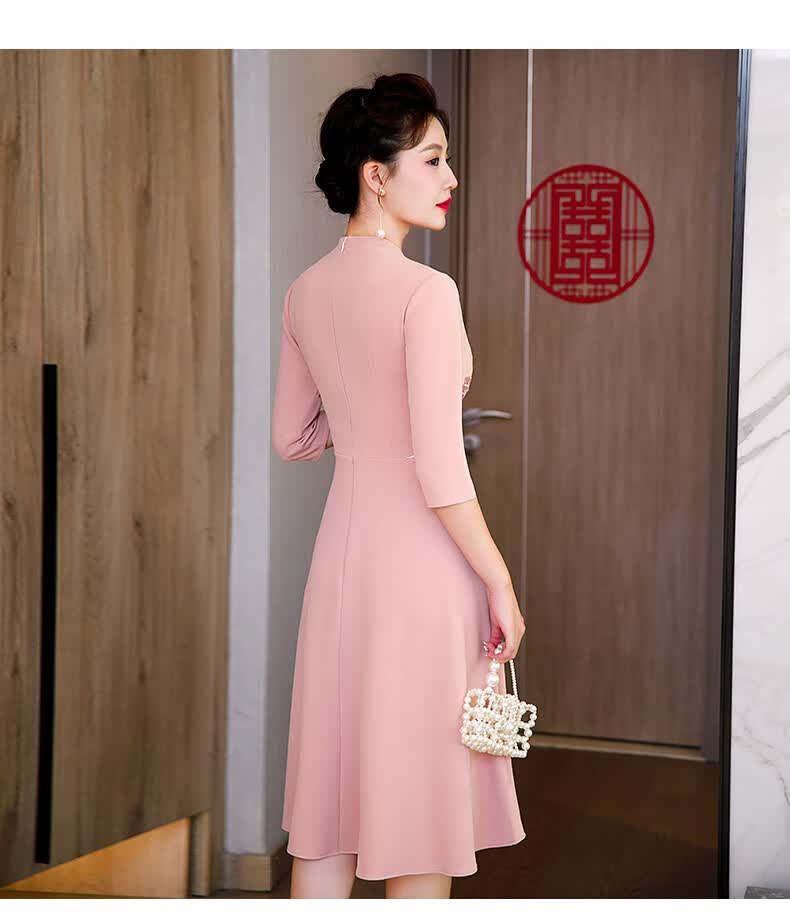 西式婚礼妈妈装年轻妈妈装连衣裙婚礼喜婆婆婚宴礼服高贵洋气平时可穿