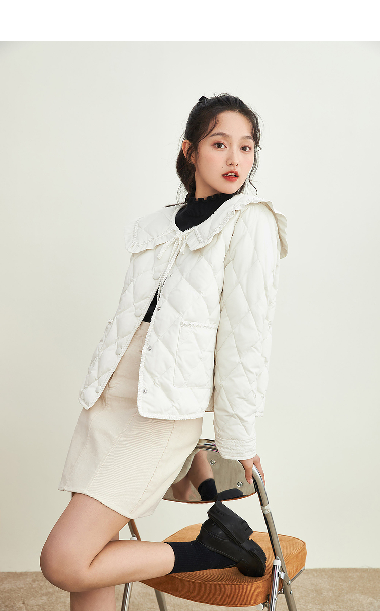 茵曼轻薄羽绒服女白色2021年冬季新款潮花边娃娃领白短款羽绒外套女