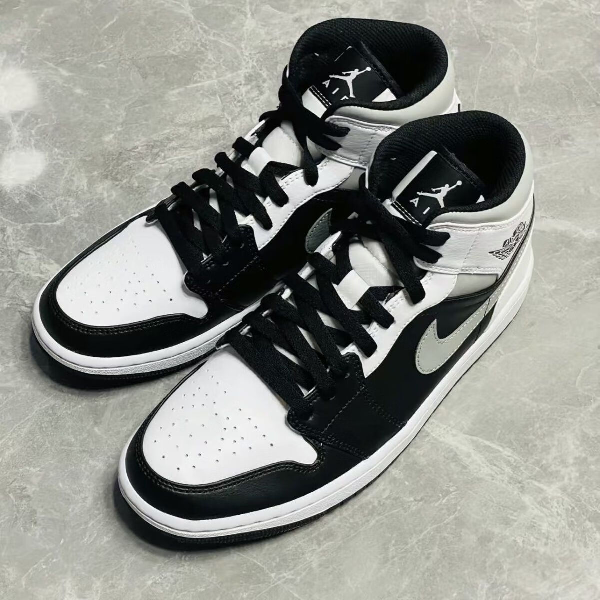 1 mid黑白灰 影子 男女同款高颜值防滑舒适休闲鞋 aj1黑白灰_影子(高