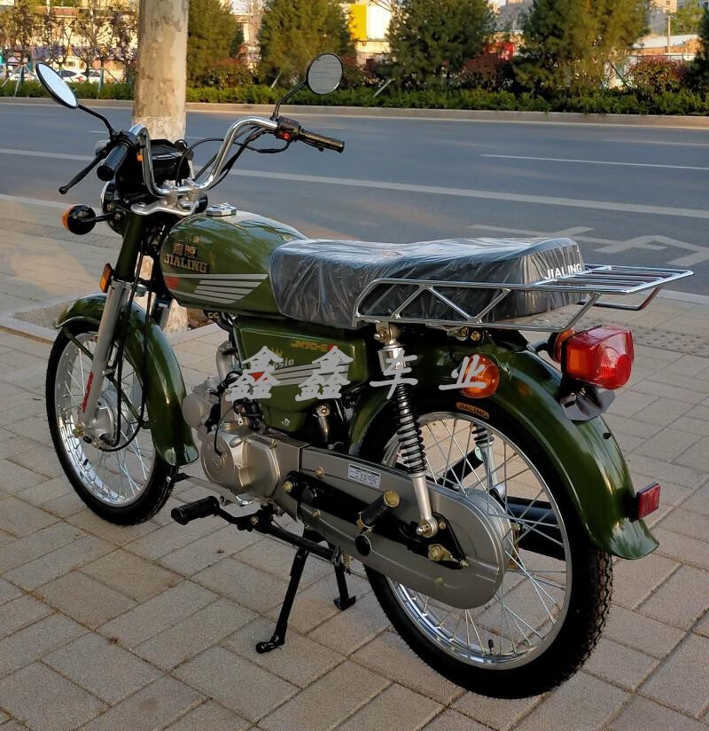 重庆嘉陵70cc摩托车jh70-e节油王复古大油箱国四电喷可上牌 黑色钢丝