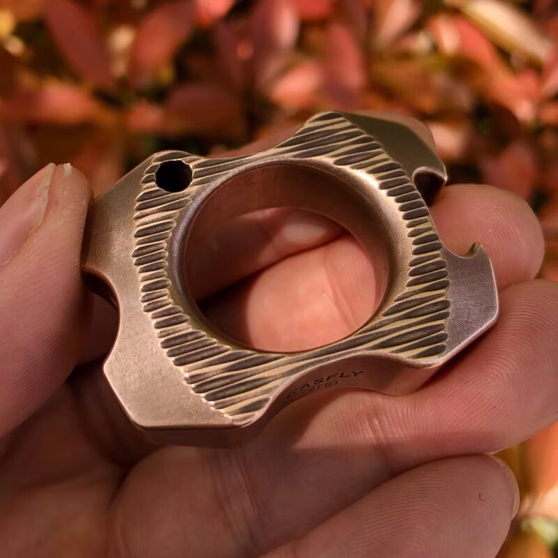 kasfly凯撒钛合金青铜指扣防身戒指自卫edc开瓶器起子钥匙挂扣圣诞节