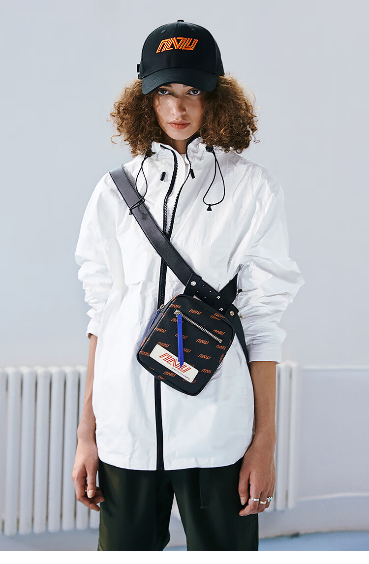 omto胸包女2021新款时尚腰包街头欧美ins潮休闲百搭学生单肩斜挎黑色