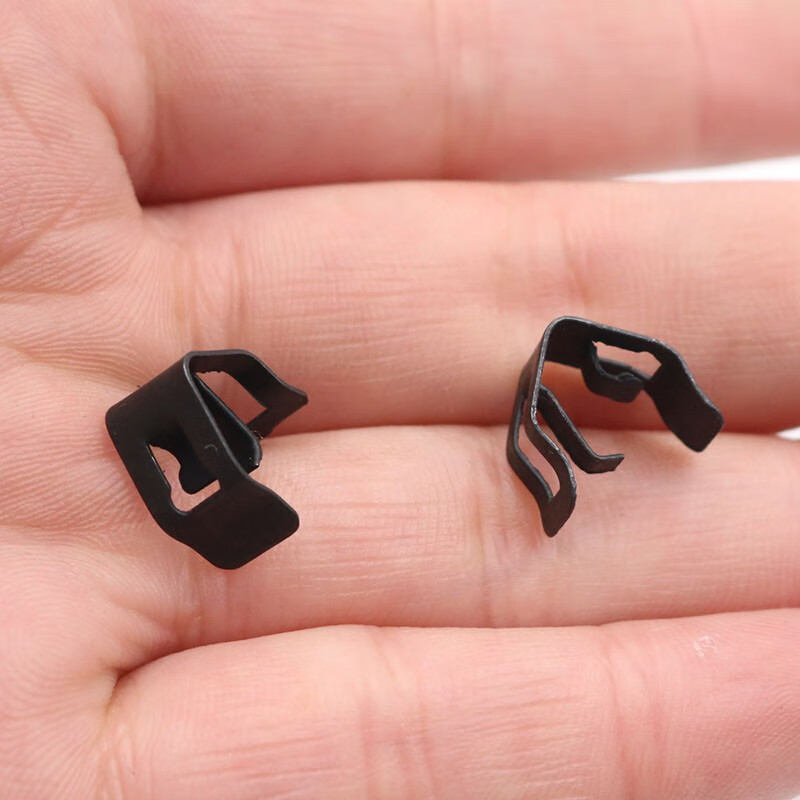 适用本飞度仪表框 仪表台卡扣卡子铁片/田中控快丝座铁扣卡子汽车 5个