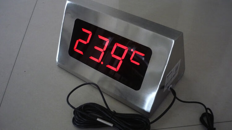 台式温度表显示屏浴室浴池温泉酒店防水温度表台式单面ntc探头15米插