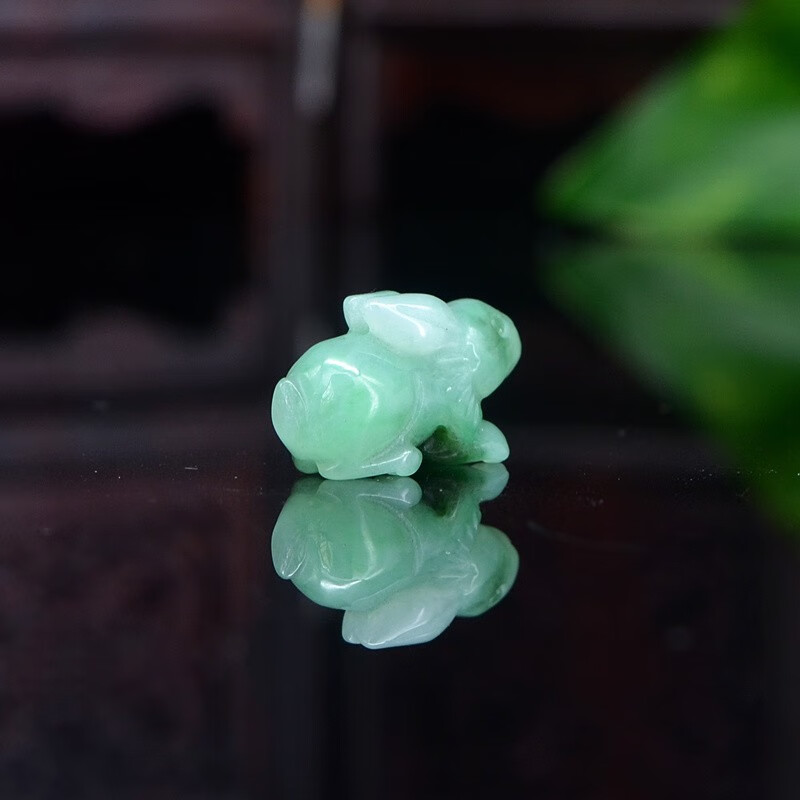 小小钰 天然a货翡翠兔子吊坠a货缅甸玉兔挂坠翠绿精致立体生肖小兔子