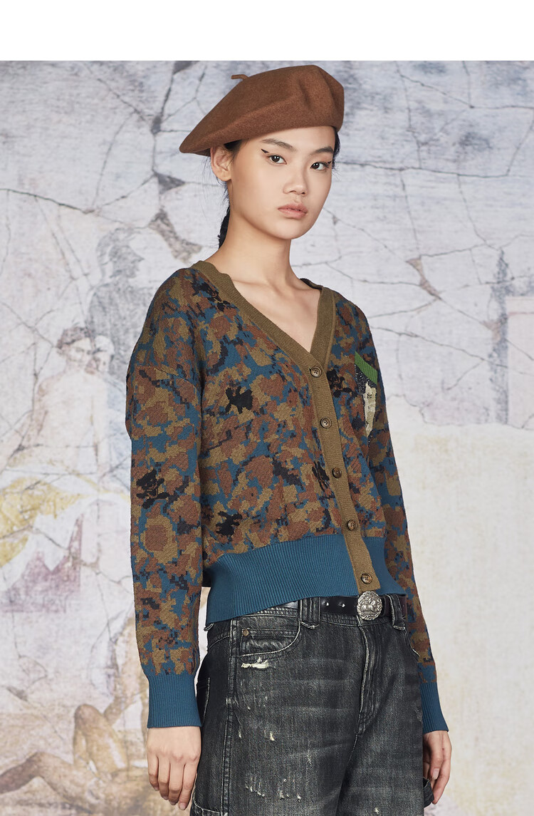 达衣岩v领豹纹嵌花毛织开衫2021秋季新款文艺立体小熊长袖针织衫