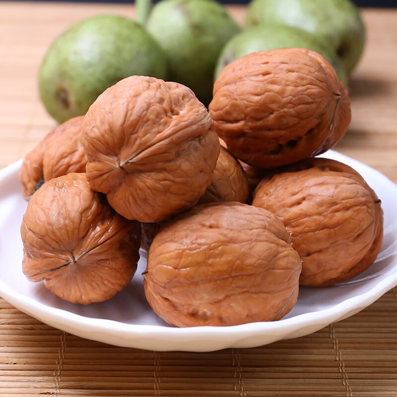 2022年北京密云鲜核桃薄皮新鲜手剥核桃嫩香湿核桃去青皮 去皮 去皮湿
