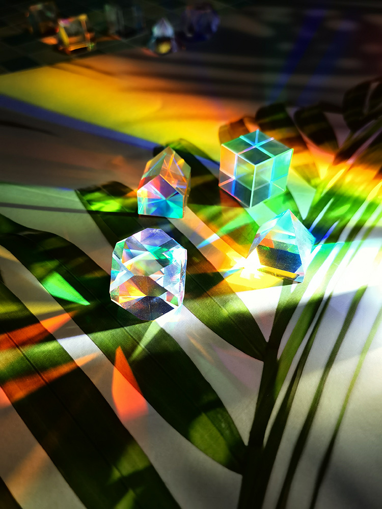 解压摆件光的礼物光之立方合色棱镜阳光扑手解压神器减压桌面摆件小