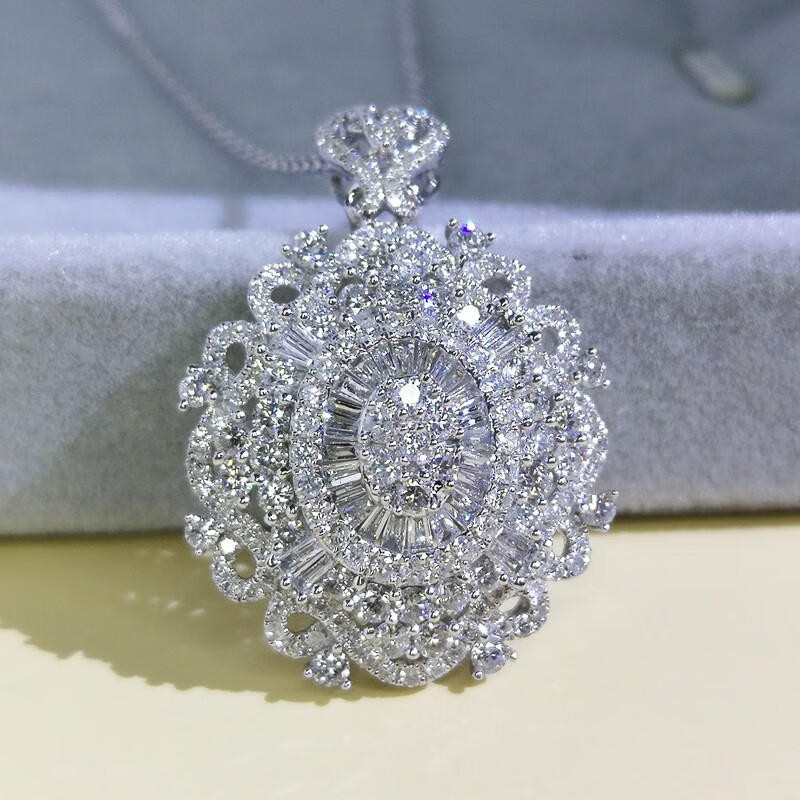 老凤凰同款135克拉钻石吊坠女金群镶梯t方小碎钻项链锁骨链送女友fg优