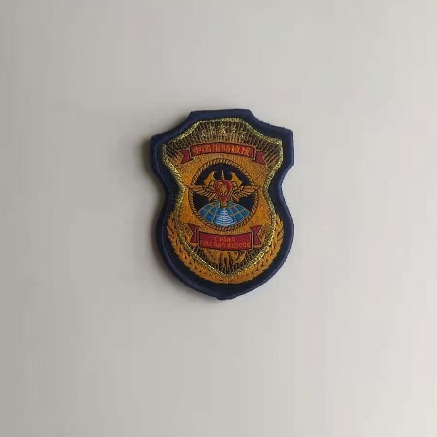 消防救援胸标编号图片