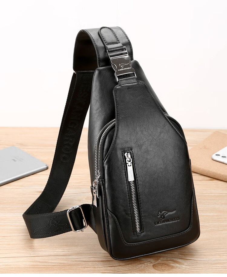 baodi袋鼠男士皮胸包简约休闲单肩斜挎包2021夏季新款牛皮小背包棕色