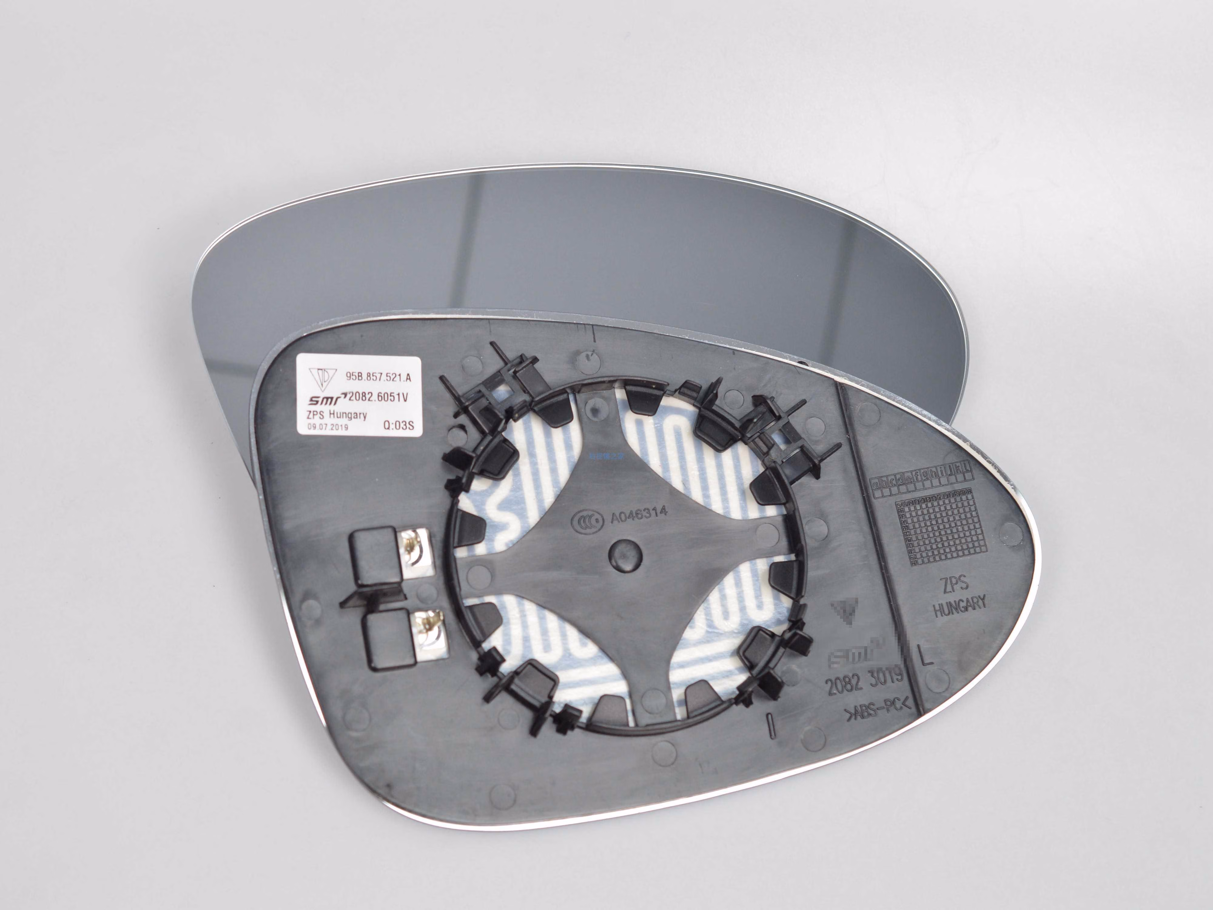 适用于保时捷卡宴panamera帕纳美拉macan后视镜新款倒车镜反光镜镜片