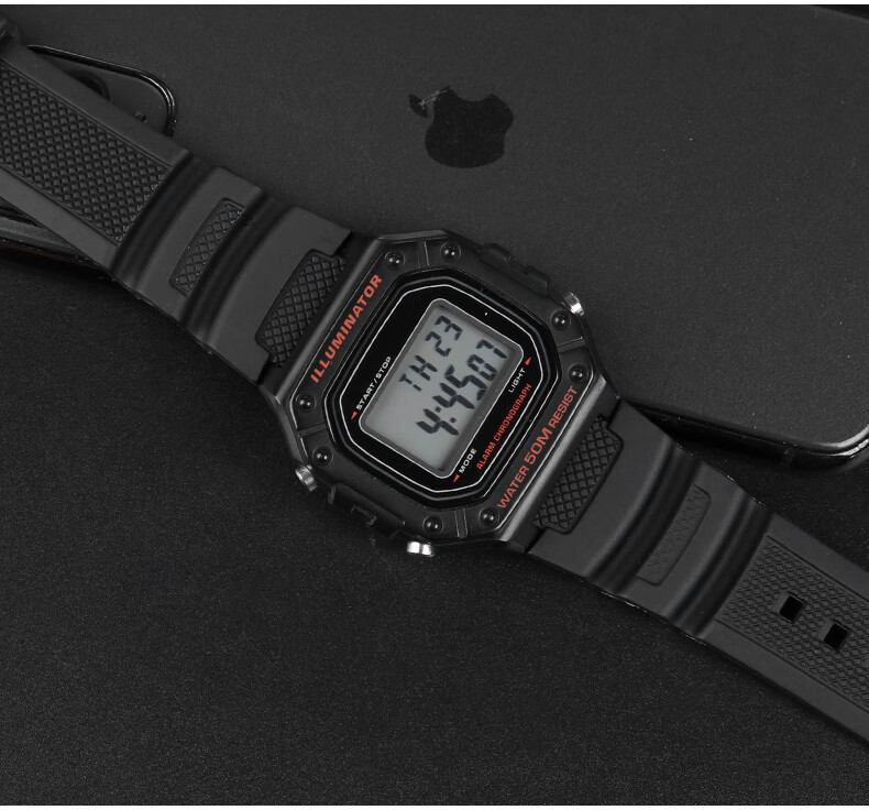 适用卡西欧表带w218hae12001100f108sgw300w800h硅胶表带黑色黑色扣