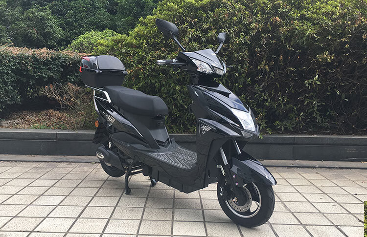 新款外卖送餐长跑油电两用电动车增程式电瓶车踏板代步摩托车两轮电瓶