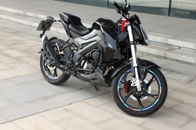 适用于贝纳利小讯龙150s保险杠bj15031前护杠改装竞技杠防摔杠黑色护