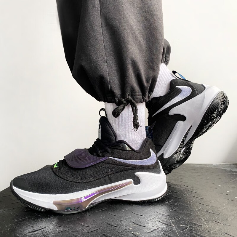 耐克nikezoomfreak3ep字母哥3代实战篮球鞋男鞋da0695400405