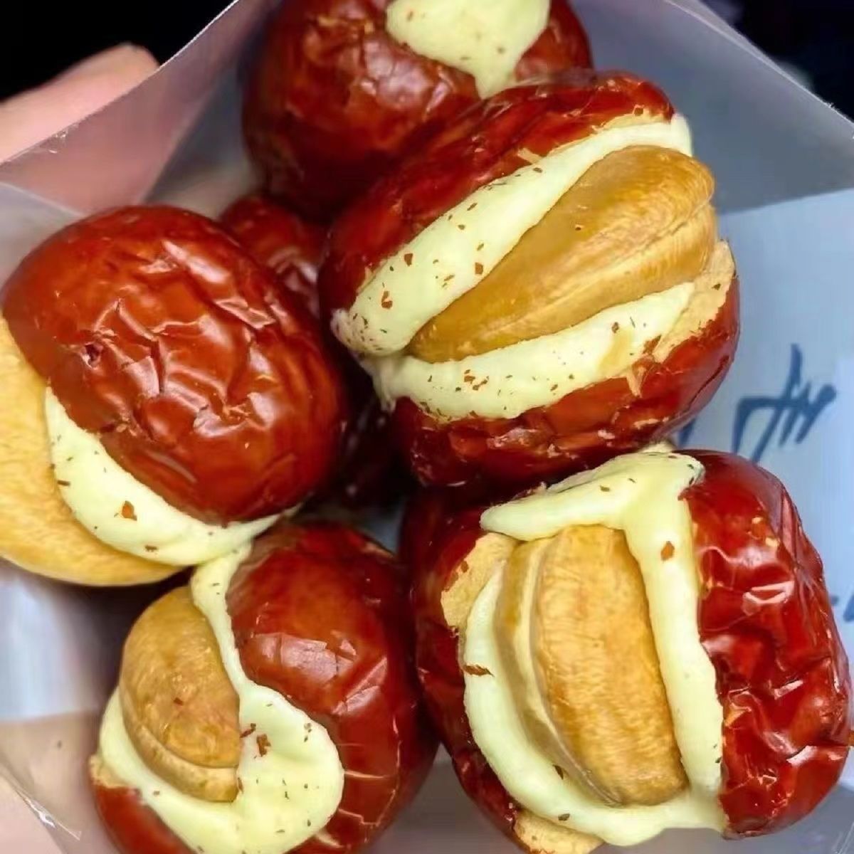 腰果泡芙枣鼠枣夹核桃盒装奶芙泡枣枣夹腰果牛奶泡枣网红小零食 腰果