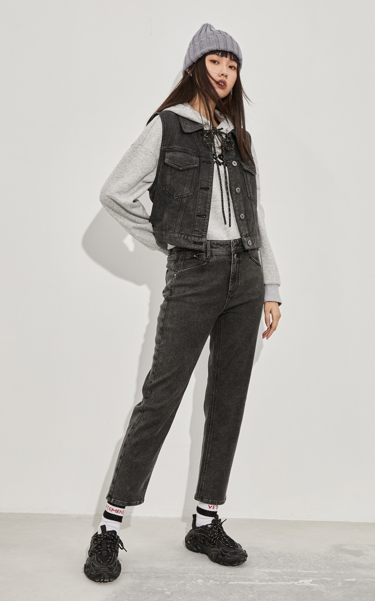 only2022春季新款云朵棉面料高腰直筒九分牛仔裤女121449056j19黑牛仔