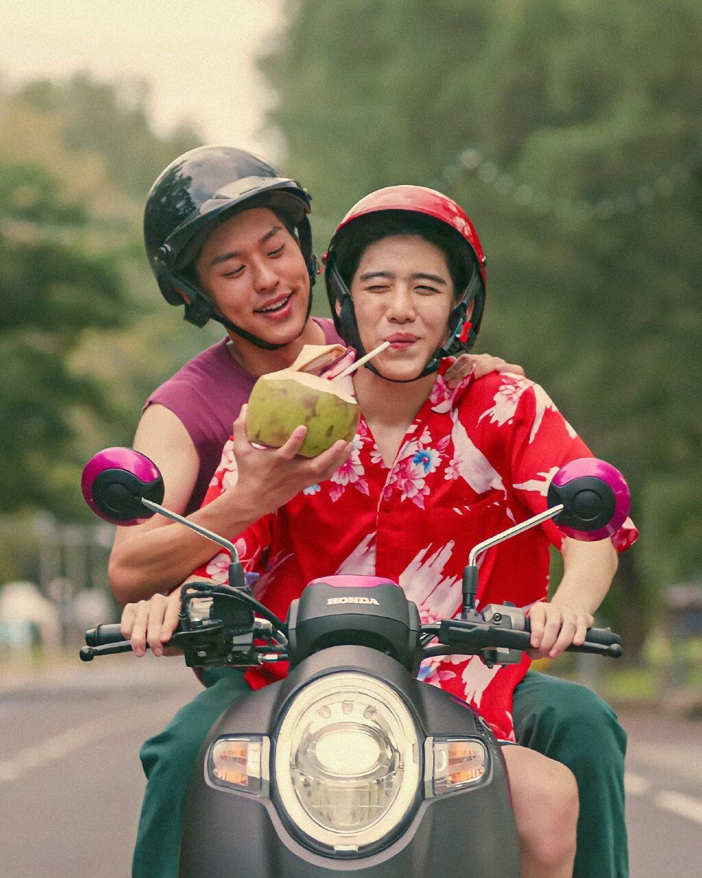 泰剧以你的心诠释我的爱ppkrit同款夏季款花衬衫宽松短袖上衣打底衫