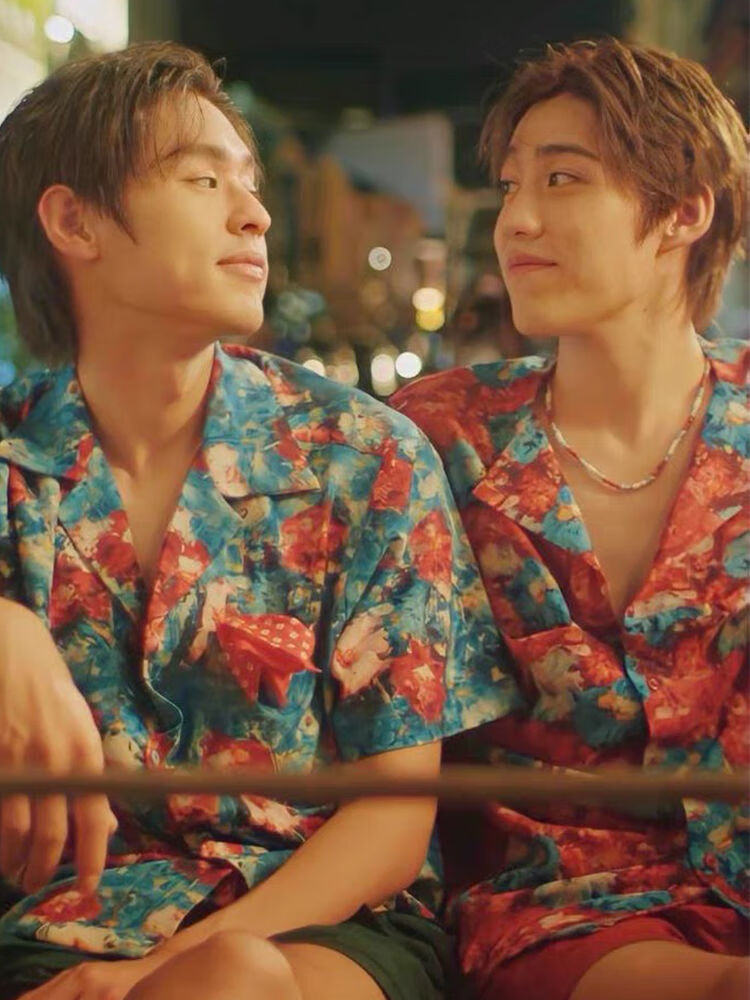 2021欧儿德儿bkpp以你的心诠释我的爱同款普吉岛油画感红蓝花衬衫衣德