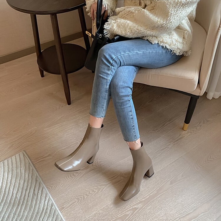 维纳仕真皮短靴女2021秋冬季新款女靴子冬鞋平底马丁靴女英伦风棉皮鞋