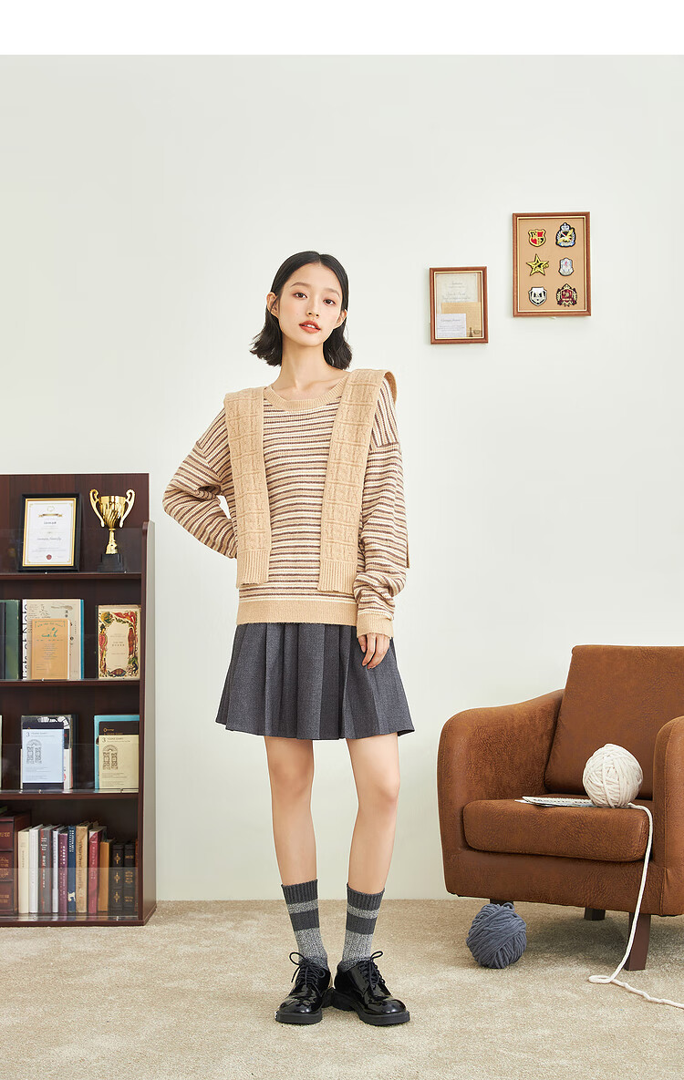 女2021年冬季新款学院圆领套头保暖披肩长袖针织衫女【1814696】 米色