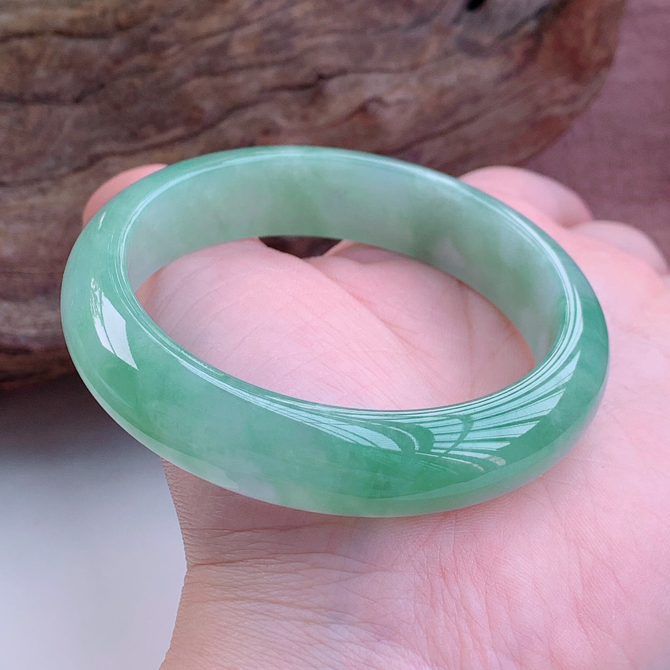 全意琳缅甸翡翠手镯飘绿玉镯子圈玉冰种浅女款冰糯种阳绿64mm