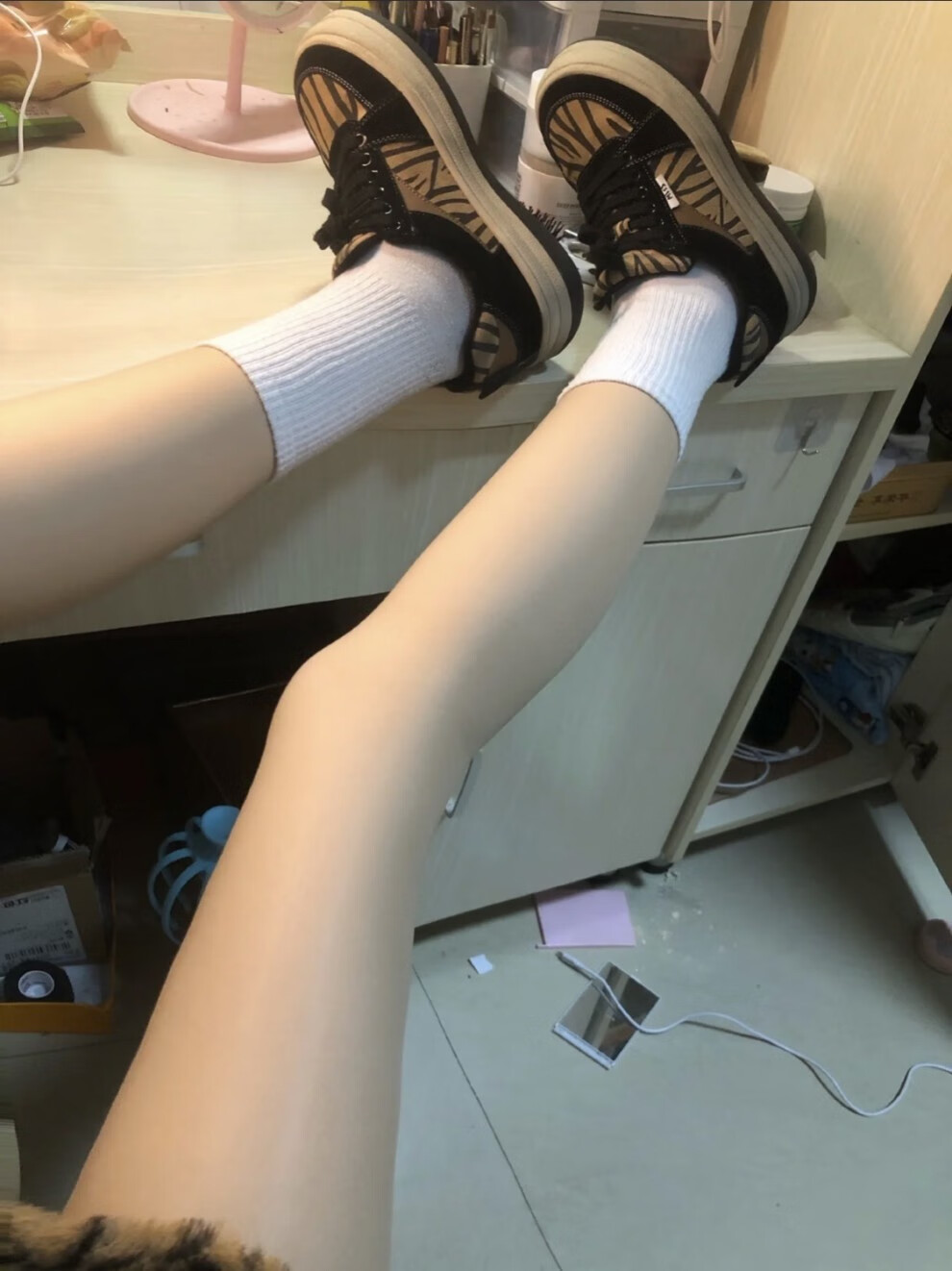 光腿神器秋冬季女生连裤袜肉色打底裤春秋款加绒加厚美腿黑丝保暖裤女