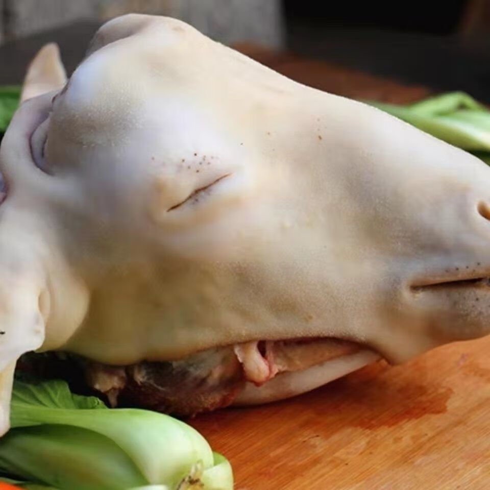 生羊头整个带皮羊头新鲜火锅炒菜炖汤食材羊脸肉批发生羊头肉五香带皮