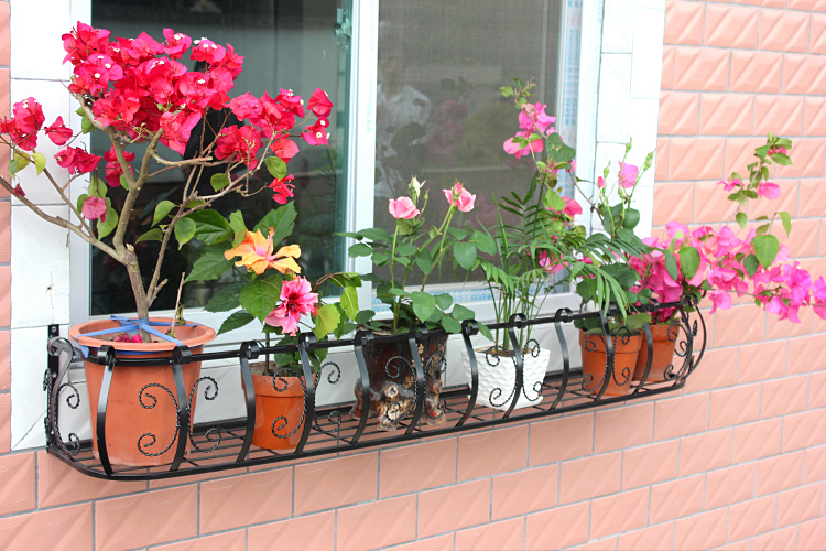 窗外储物架 铁艺窗台花架阳台栏杆护栏悬挂室外户外窗户壁挂花盆架