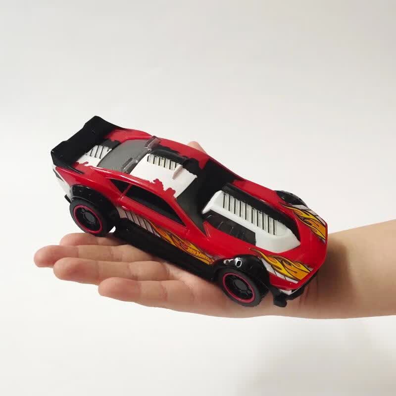 风火轮小汽车麻辣小跑车男孩儿童玩具电动车模型小号桶装发光黄色遥控