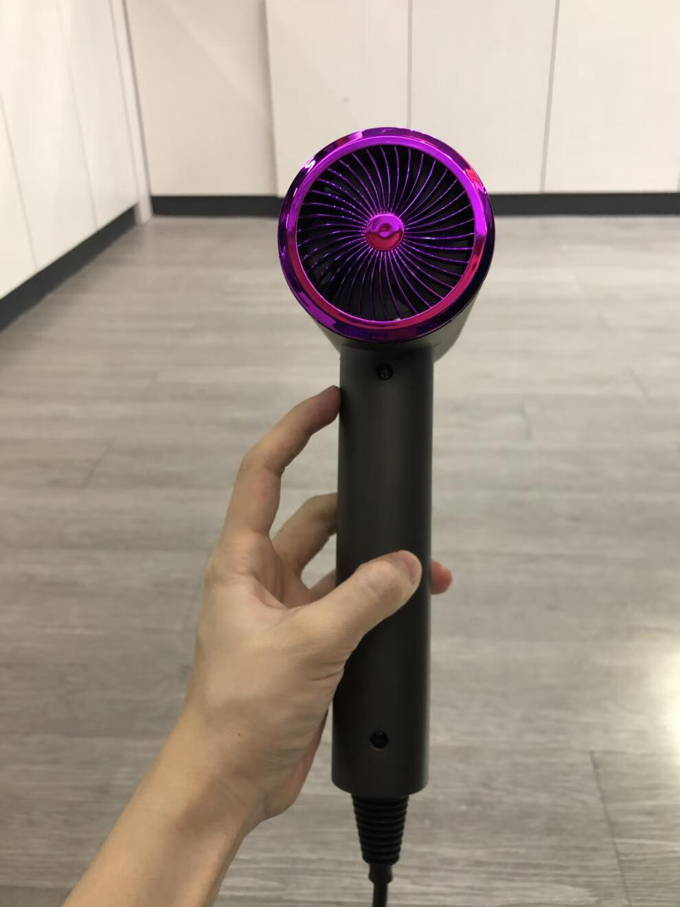 黑桃a跨境发廊大风力负离子电吹风护发静音家用卷发速干吹风机绿版