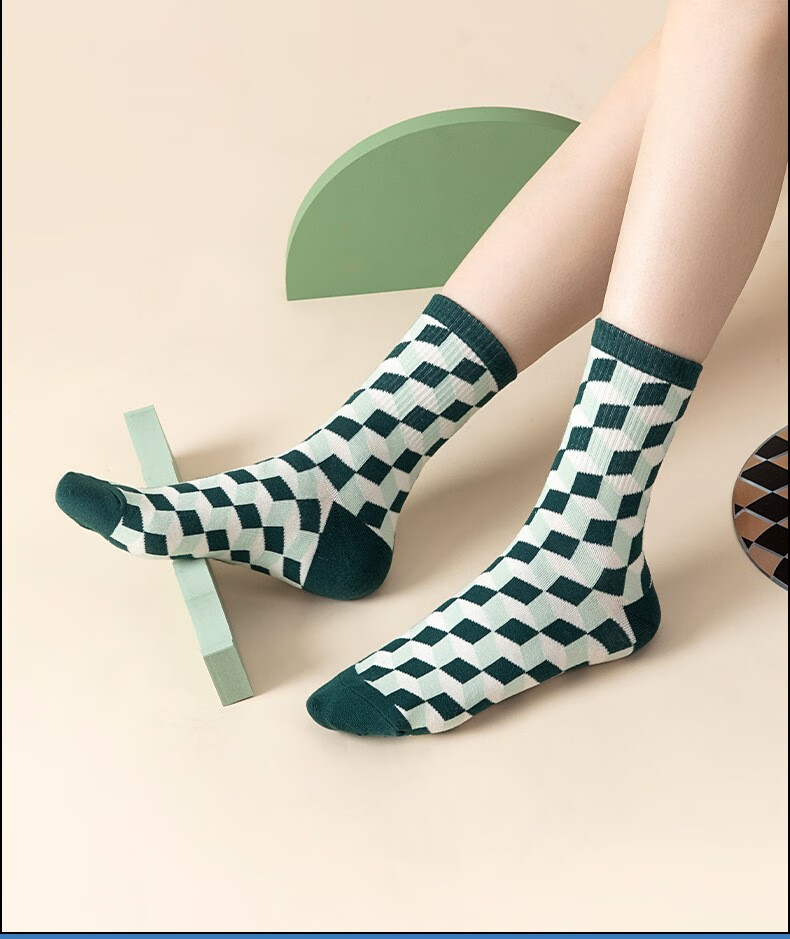 卡拉美拉袜子卡拉美拉caramella袜秋冬袜子棉袜男女潮ins个性中筒袜