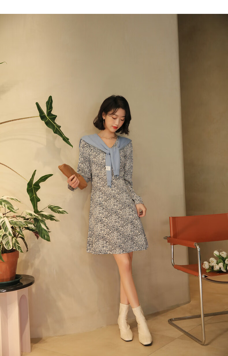 anneklein雪纺碎花连衣裙女2021年秋季新款v领镂空宽松短款裙子咖啡色
