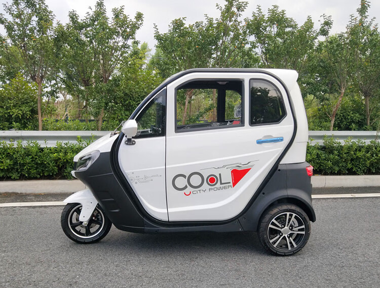 电动三轮车载客拉货 红蚂蚁全封闭式电动三轮车载客半封闭接小孩家用