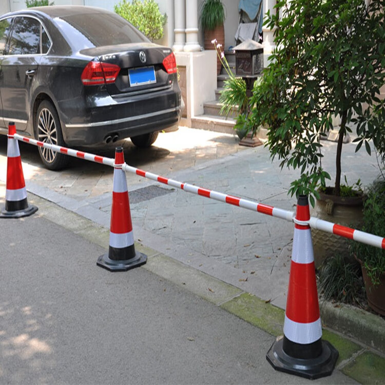 伸缩连接杆反光隔离杆pvc橡胶路锥警示杆交通安全链接标志桶定制红白