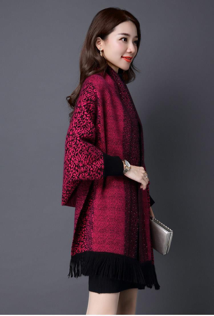 聂庄披肩女秋冬款好品质秋冬针织毛衣女大码宽松披肩外套围巾两用加厚