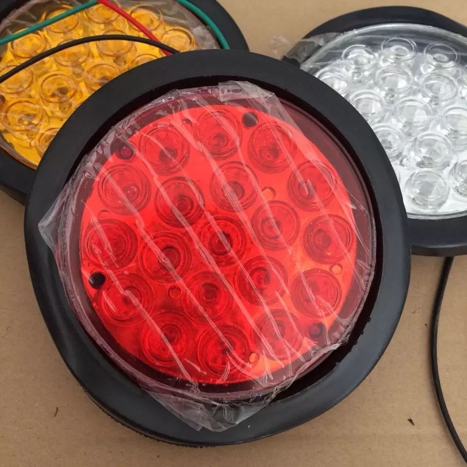 24v挂车货车尾灯中集单灯转向倒车led后尾灯圆形橡皮尾灯通用黄色