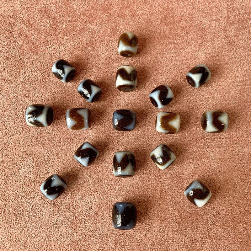 顶盈西藏真品至纯虎牙天珠高油蓝沁风化配饰手串隔珠吊坠玛瑙达洛桶珠