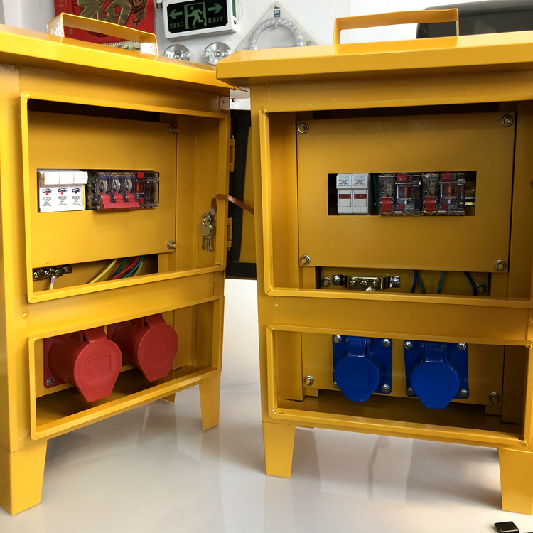 工地临时配电箱配安全内压门220v一拖一手提移动式电箱室外防水箱智芊