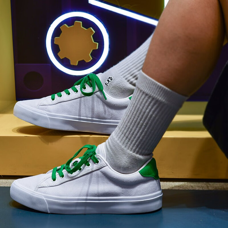 适用原厂2022年极路客百搭运动鞋减震耐磨防滑低帮全翻毛皮滑板鞋