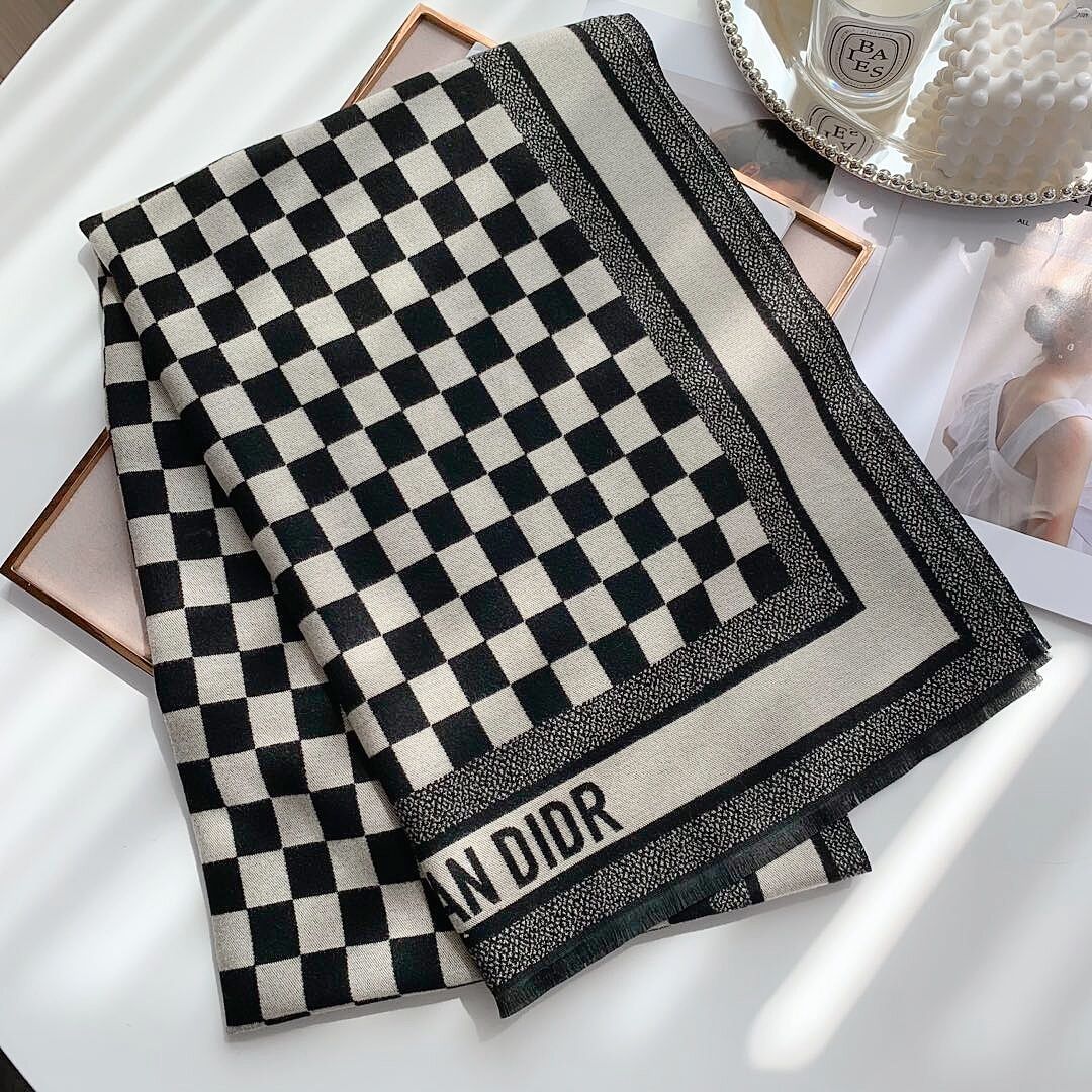 棋盘格围巾新款围巾女棋盘韩版经典款保暖格子秋冬格子围脖风百搭普通