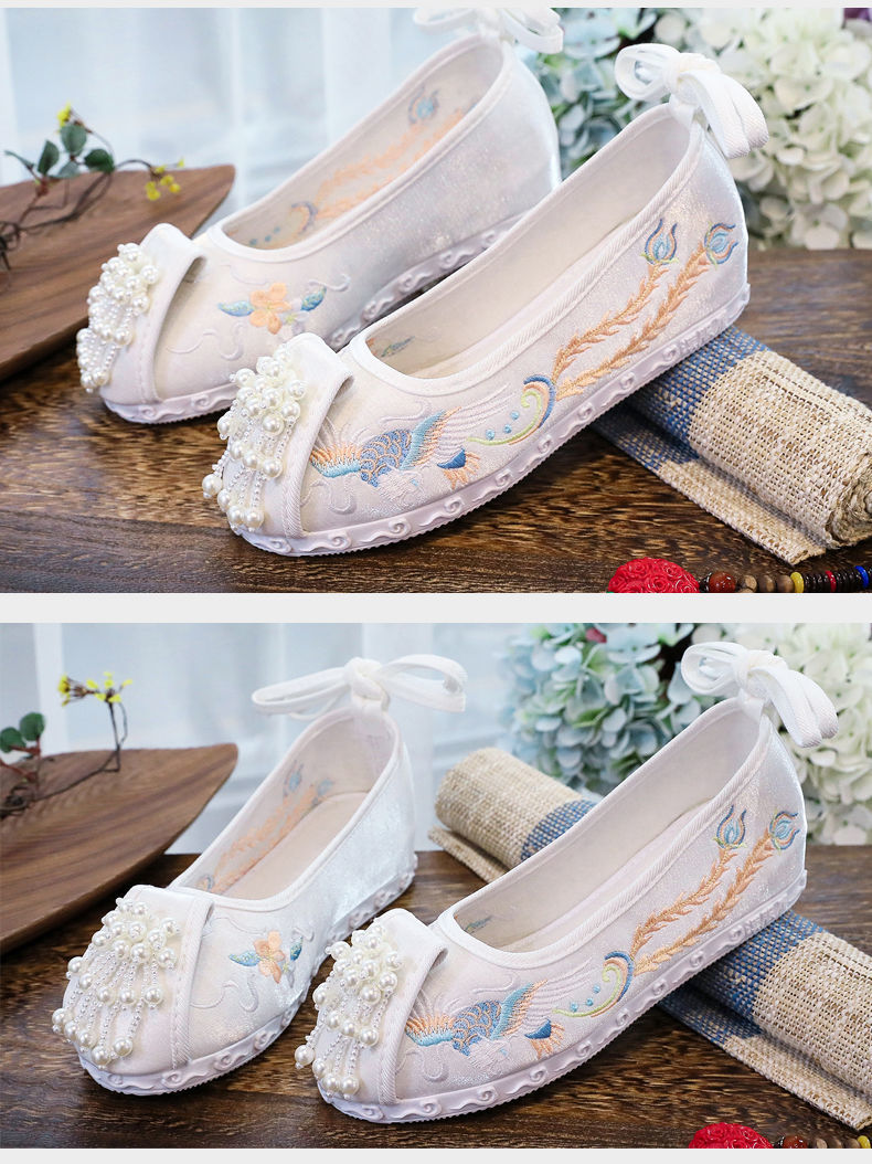 中式宫廷工艺布鞋古风汉服鞋宫锁珠帘缀珠流苏绣花布鞋秀禾婚鞋有仙