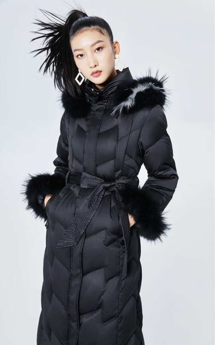 veromoda2021冬季新款淑女长款修身羽绒服女321412008 s59黑色 155