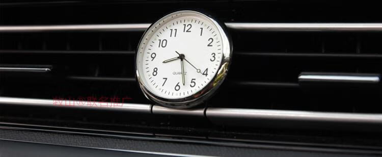 车载时钟汽车石英表仪表台钟表出风口时钟装饰标车内饰